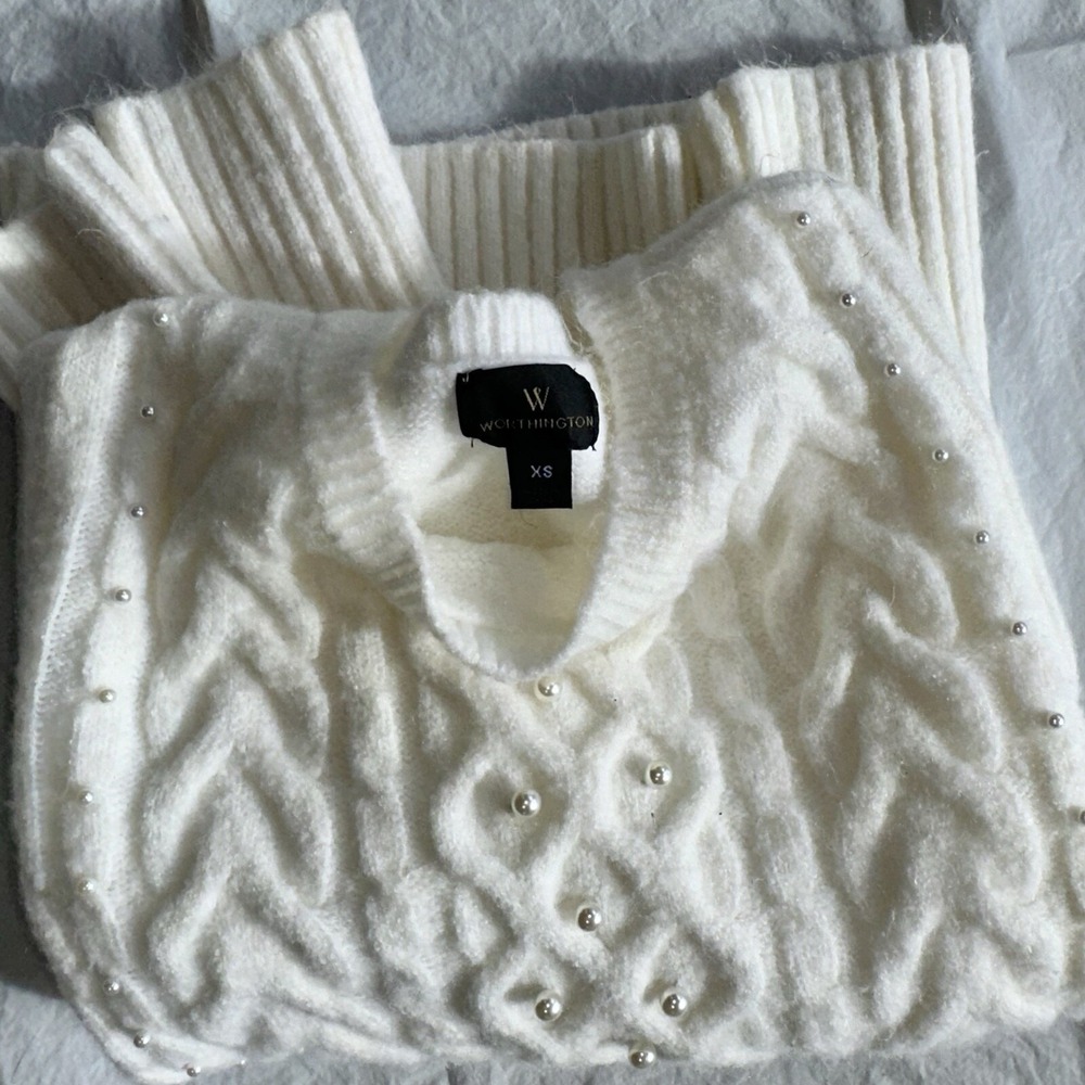 WORTHINGTON WHITE KNIT PEARL BEADED SWEATER Size XS Women's Pullover Long Sleeve